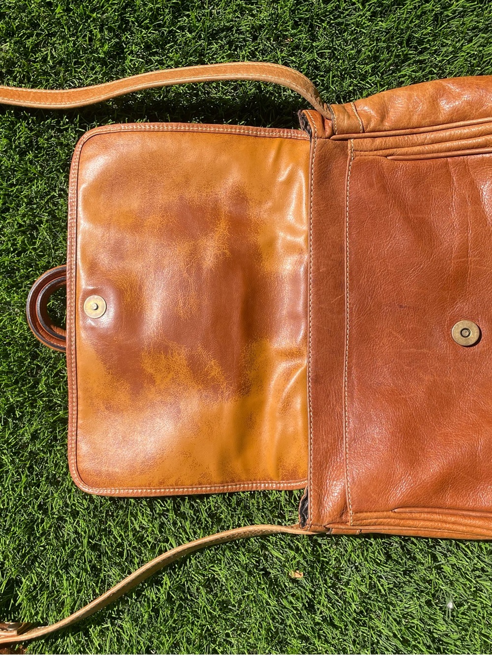 Leather bag - Picture 2 of 5
